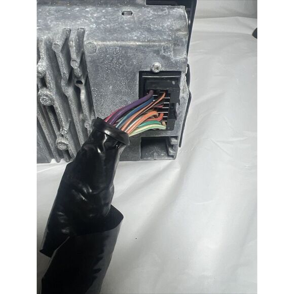 2003 - 2010 Ford Crown‎ Victoria AM FM Police Radio OEM 7C2T-19B131-AA - Picture 8 of 11